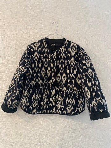 Zara Jacke Schwarz und Weiß